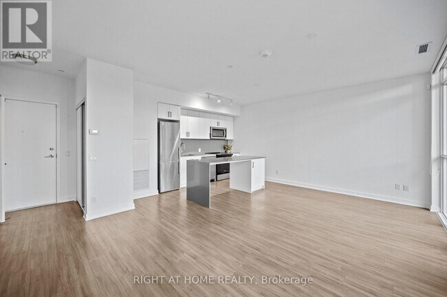 Photo - 681 Yonge St Unit 630