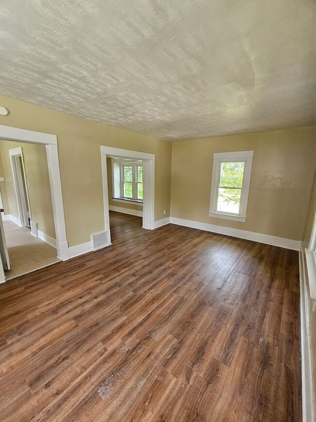 Photo - 344 Fuller St