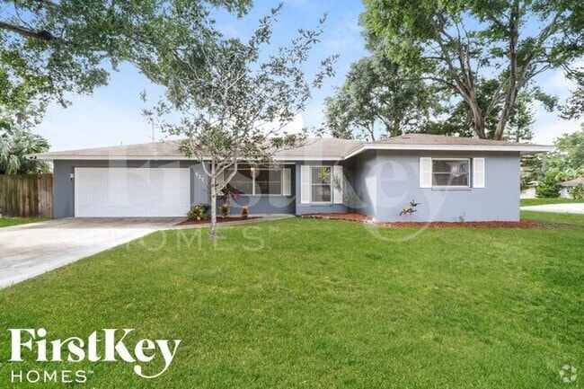 Building Photo - 627 St Andrews Dr Rental
