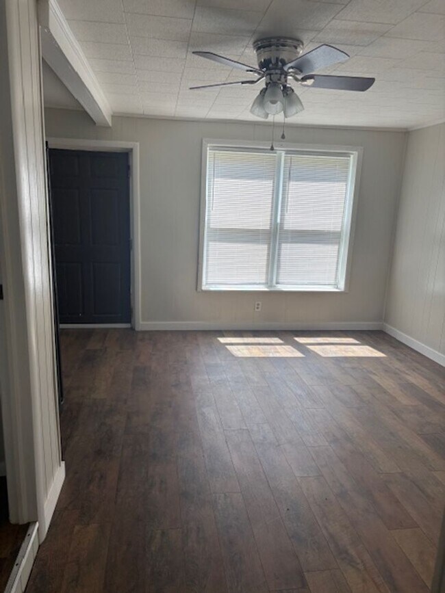 Photo - 5 bed and 3 bath (4 bed/2bath house) & (1 bed/1 bath home)