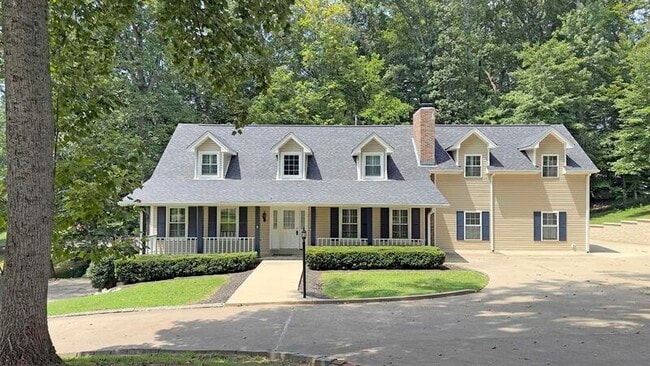 Building Photo - 815 Shady Bluff Trail