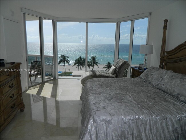 Photo - 17555 Collins Ave Condo Unit 703