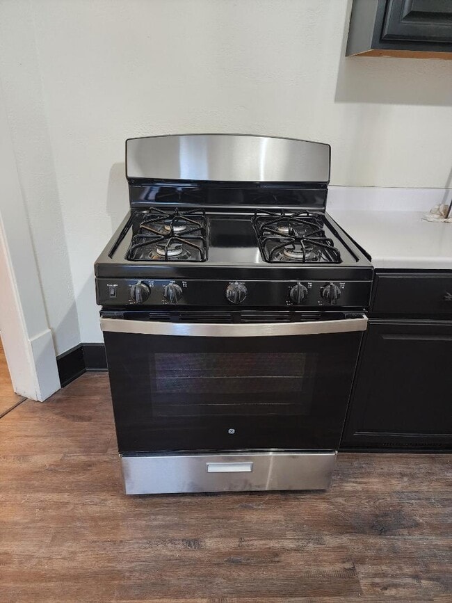 Photo - 115 Dawes Ave