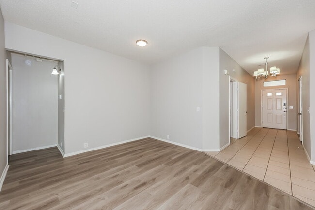 Photo - 833 Lariat Dr