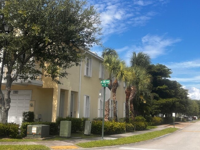 Photo - 7480 NW 114th Path