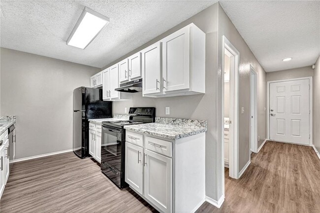 Photo - 1658 N Boxley Ave