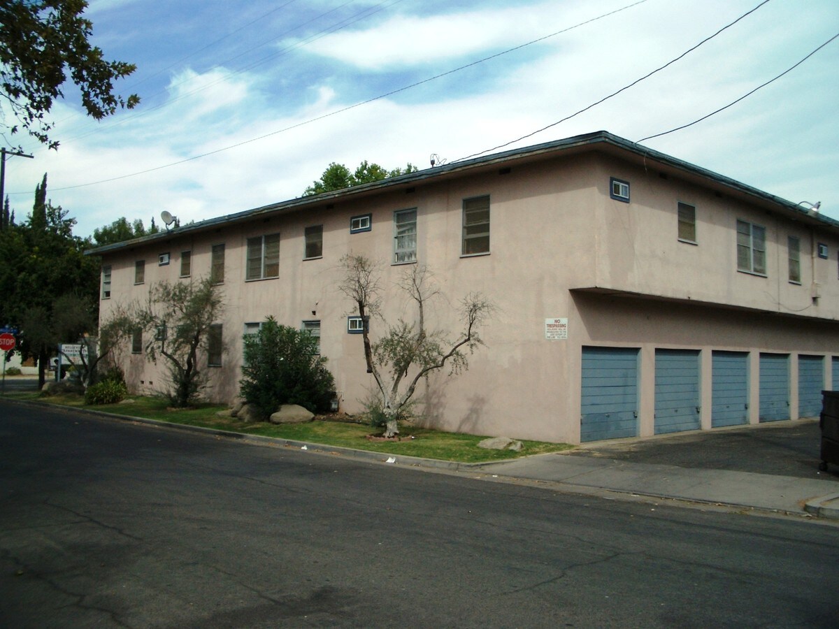 Photo - Belleview Apartments