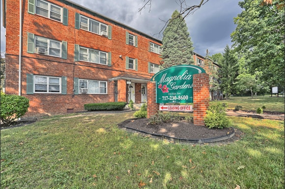 Photo - Magnolia Gardens