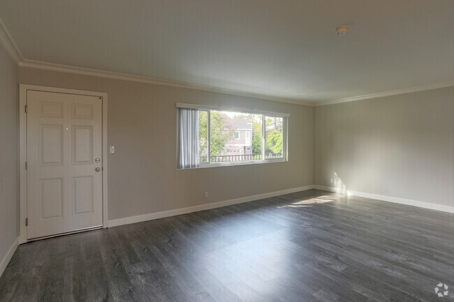 1BR, 1BA - 750SF - Living Room