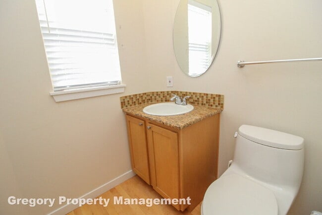 Photo - 15720 NE 95th Way