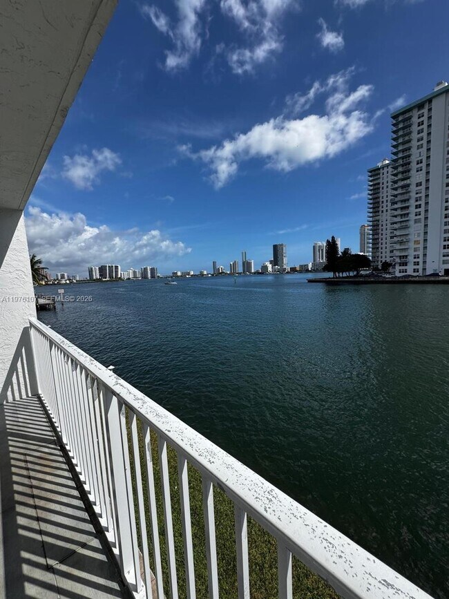 Photo - 4000 NE 170th St Unit 206