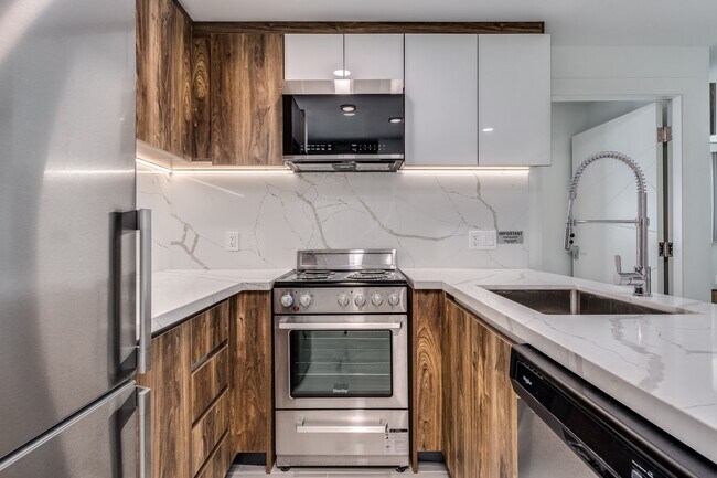 Photo - 1168 Pendrell St Unit 101