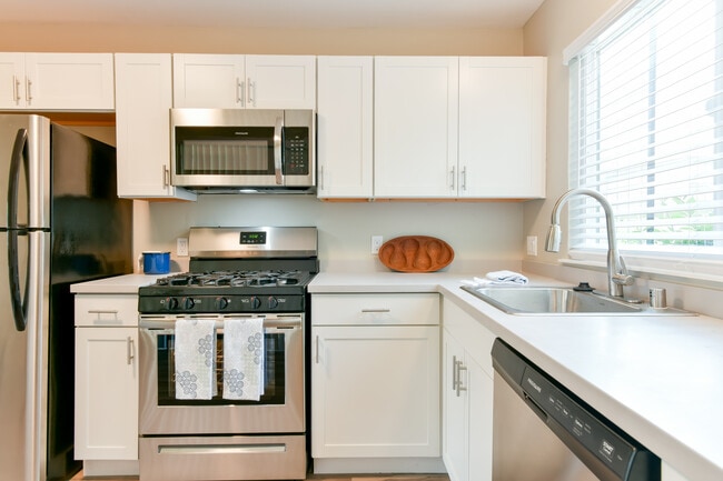 3BR, 1 BA - Traverse Rental