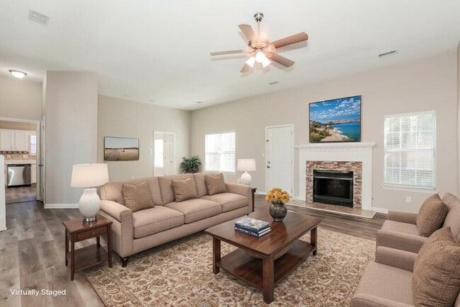 Photo - 7078 Shore Rd