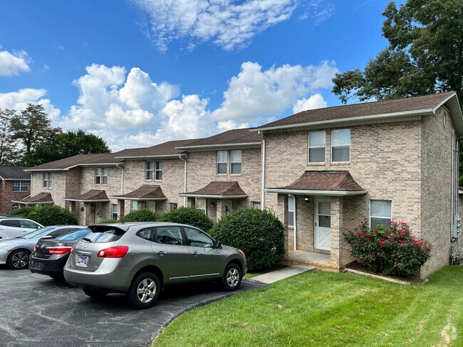 Building Photo - Apex Johnson City Rental