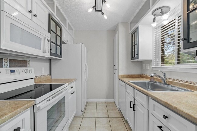 Photo - Three Bedroom Two Bathroom Home with Large...