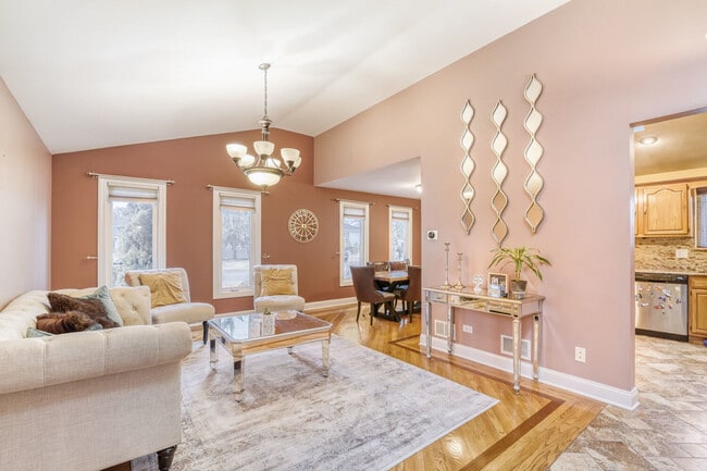 Photo - 7642 W 92nd Pl