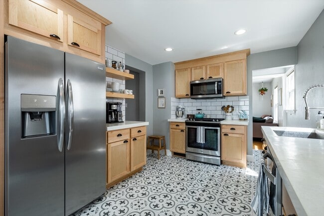 145 N 72nd St