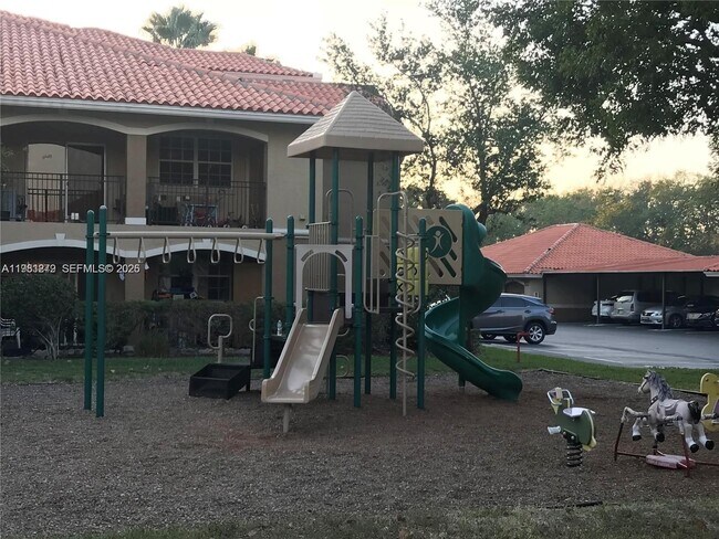 Photo - 151 SW 117th Ave Unit 305