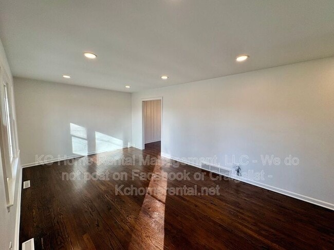 Photo - 9001 Jarboe St