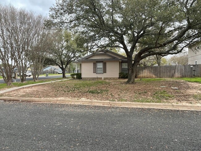 Photo - July Move In!  Adorable 3 Bedroom 1.5 Bath...