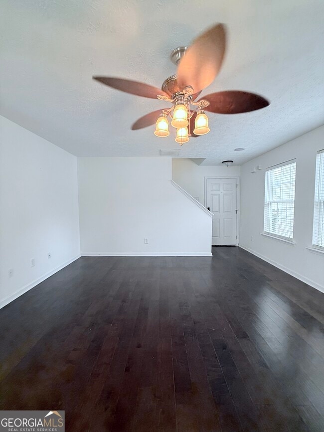 Photo - 5705 Mountain Top Pl