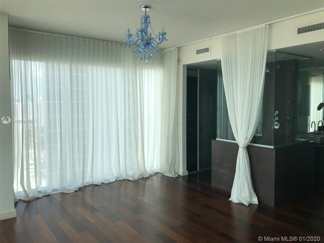 Building Photo - 1040 Biscayne Blvd Rental