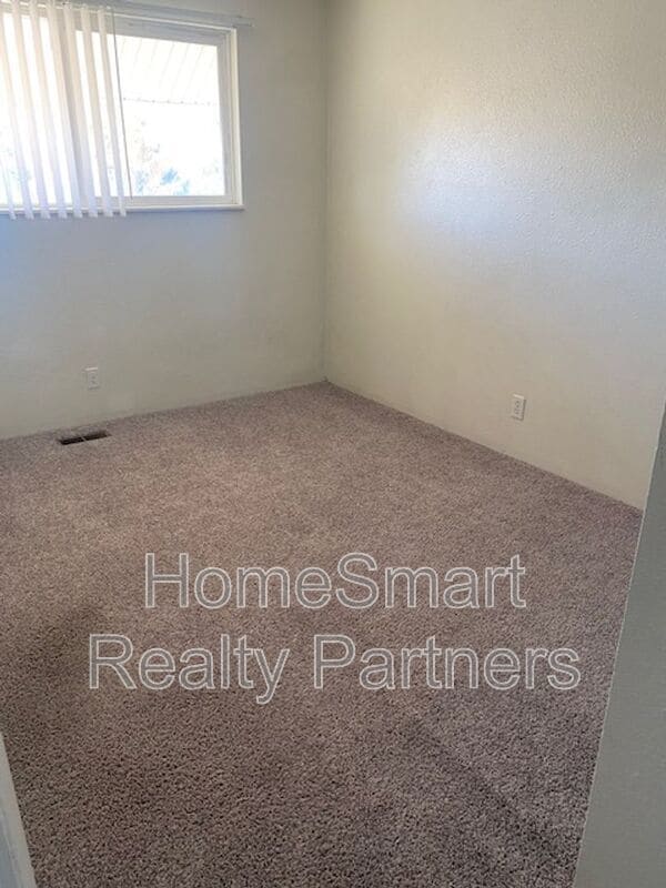 Photo - 112 Skyline Dr