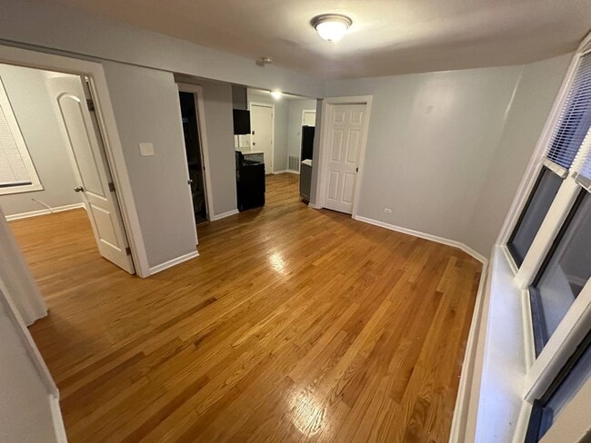 Building Photo - 2606 W Le Moyne St Unit 2 Rental