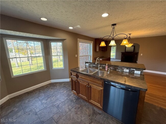 Photo - 30871 Lorain Rd