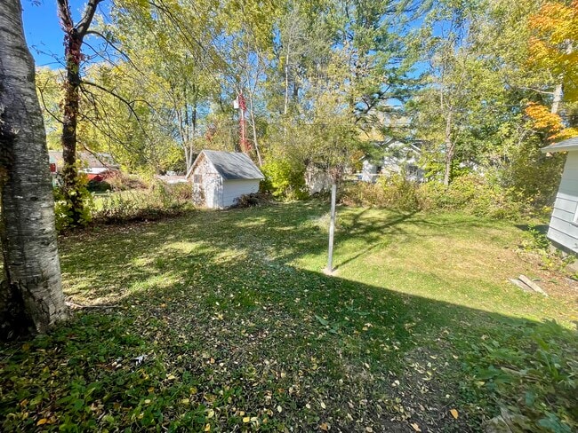 Photo - 175 W Moore St