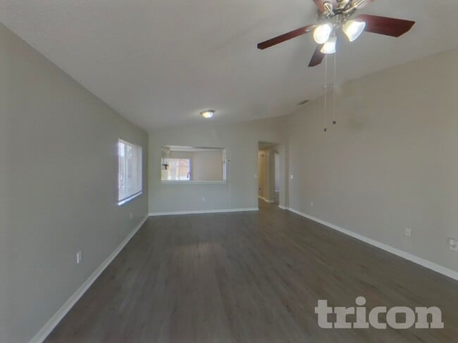 Photo - 4432 Country Hills Blvd