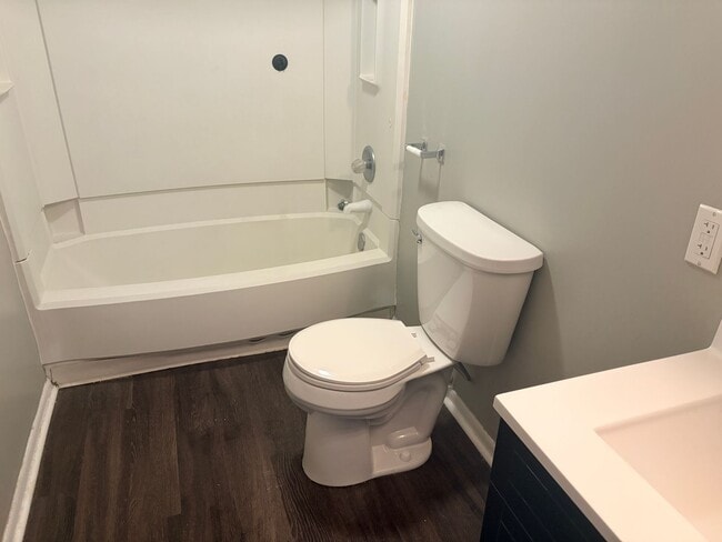 Photo - 868 Margaret St Unidad 2