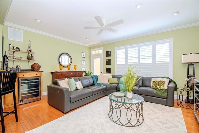 Photo - 934 Harbour Bay Dr
