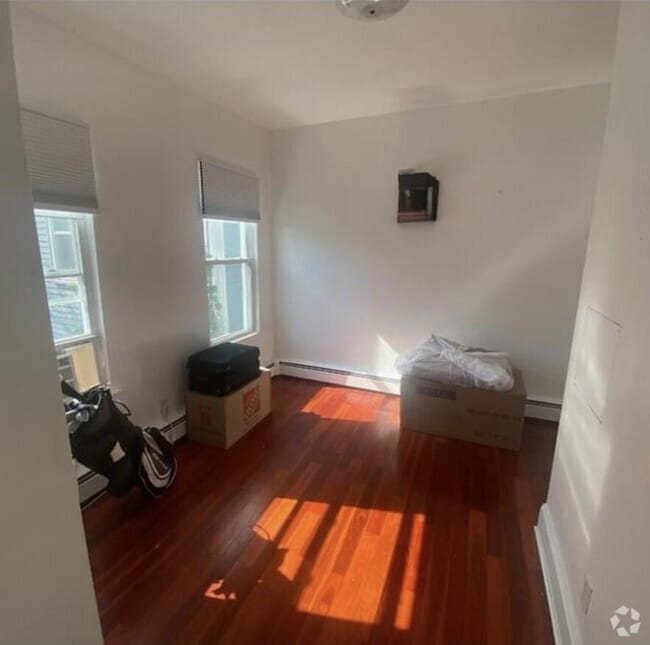 Building Photo - 104 Sciarappa St Unit 2 Rental