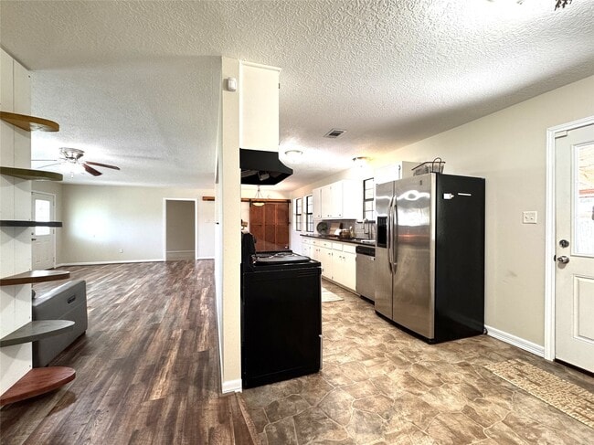 Photo - 105 Magnolia Ln