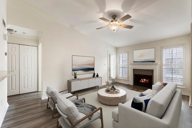 Photo - 210 Granville Ct