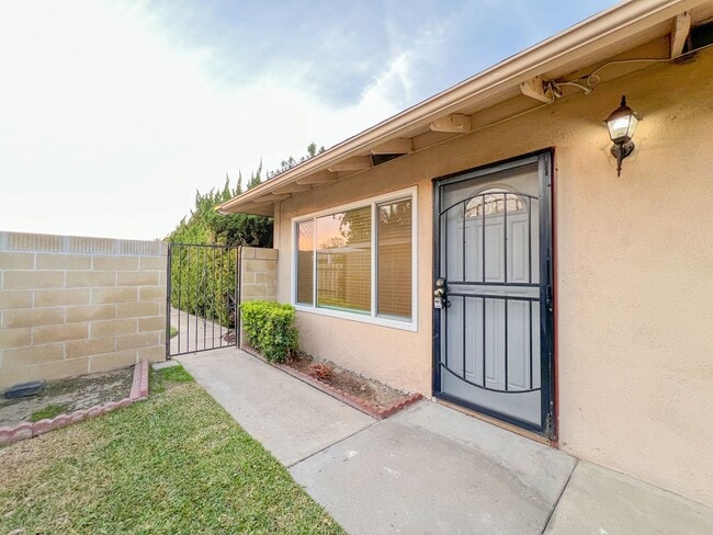 Photo - 2703 N Dell St Unidad 2703