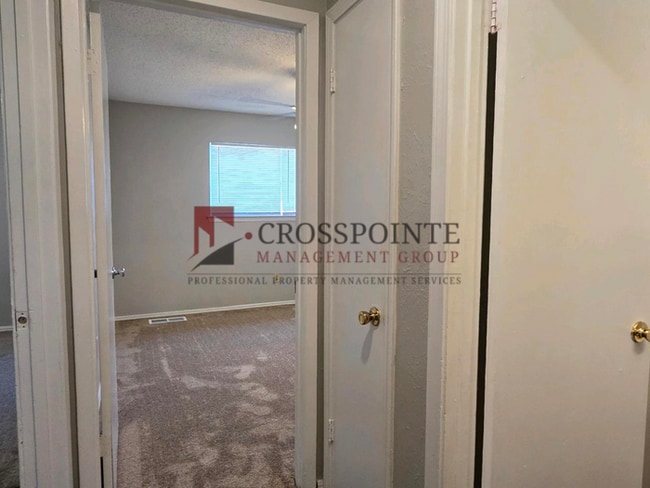 Photo - Available! 2 Bedroom 1 Bath Townhome in White Oak!