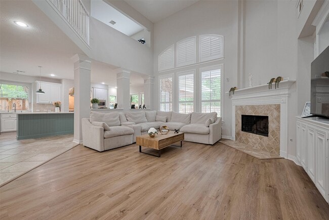 Photo - 66 Marquise Oaks Pl