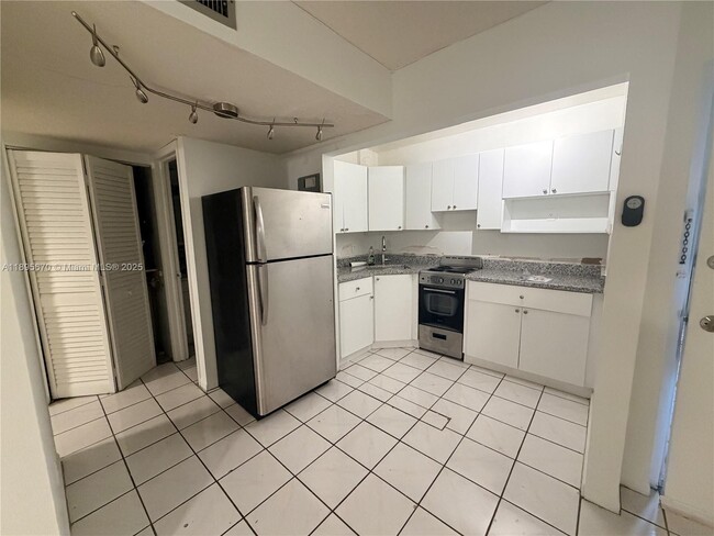 Photo - 899 West Ave Unit 4D
