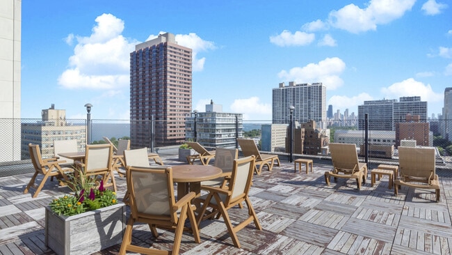 Photo - 360 W Wellington Ave