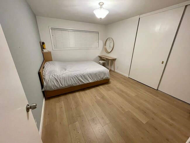 Bedroom - 2315 Eastridge Ave Unit 723