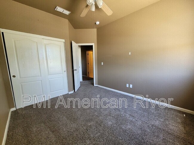 Photo - 998 Bay Shore Dr