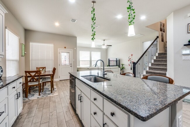 Photo - 2013 Gray Towers Way