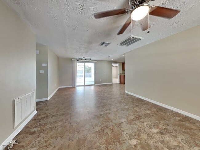 Photo - 3402 Eisenhower Dr