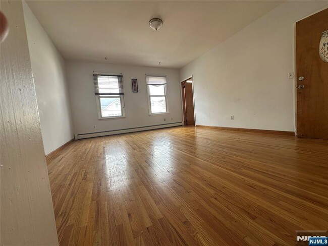 Photo - 404 N 3rd St