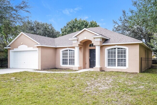 903 Bonneville Ln