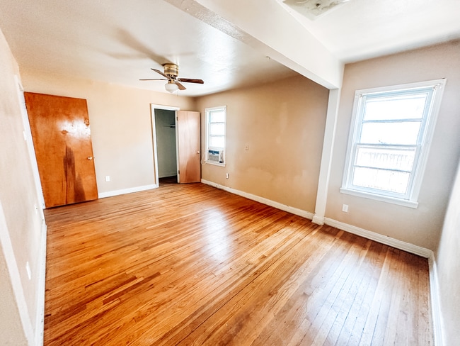 Photo - 3207 Amherst St