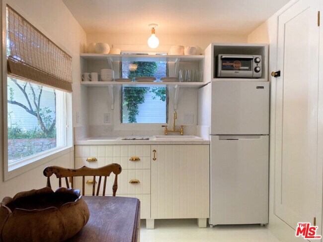 Photo - 1602 Courtney Ave